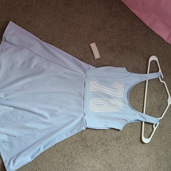 Divided skater dress - Picture 2 of 5